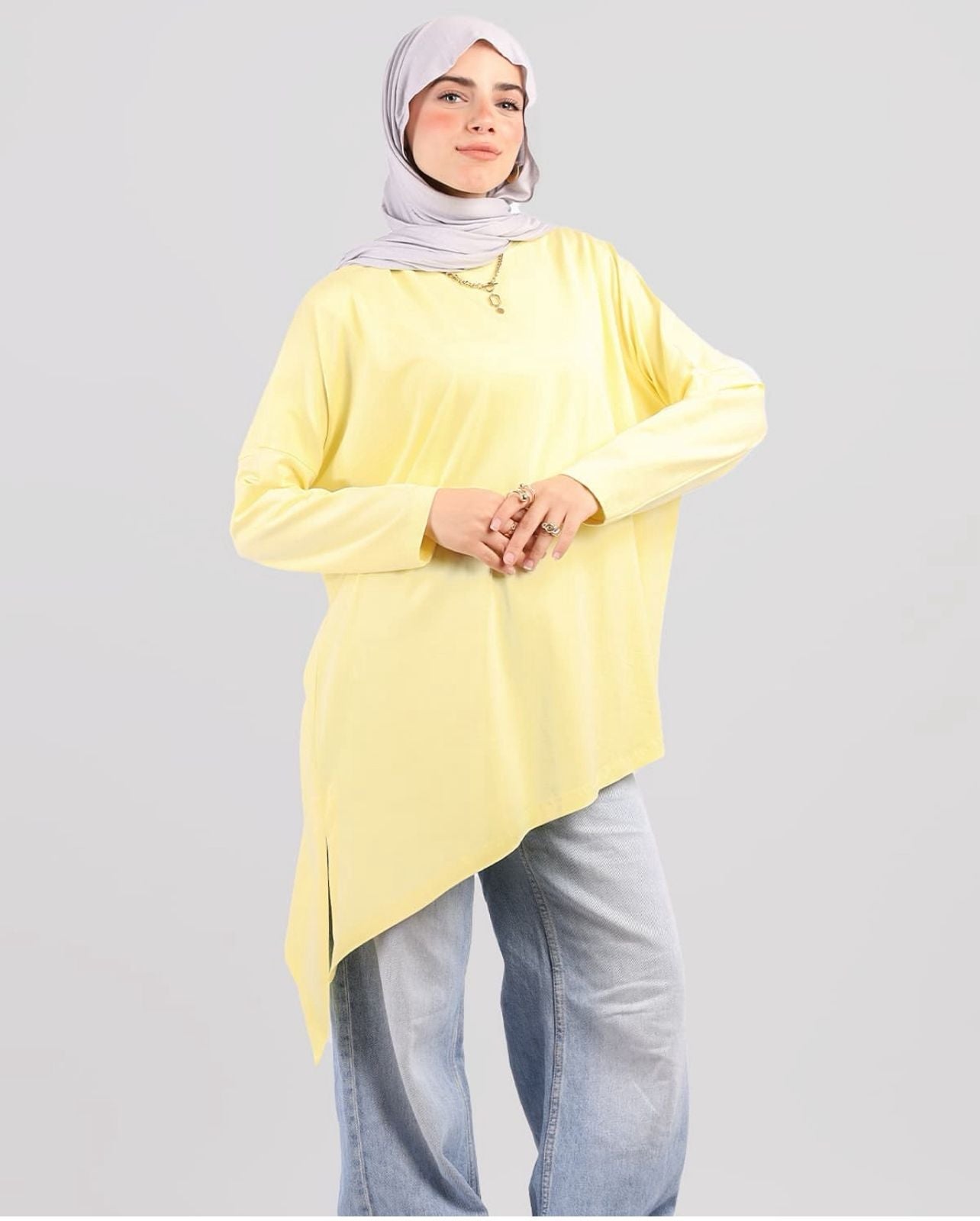 تي شيرت نسائي كبير الحجم من القطن بأكمام طويلة